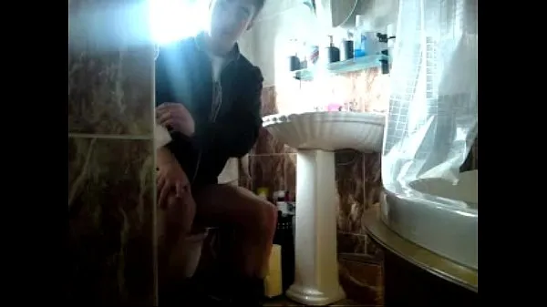 Die besten Turner taking a poo coolen Videos