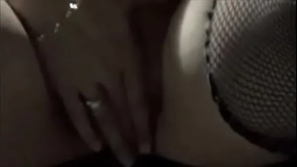 Bedste y. in lingerie fucks herself outdoor(More seje videoer