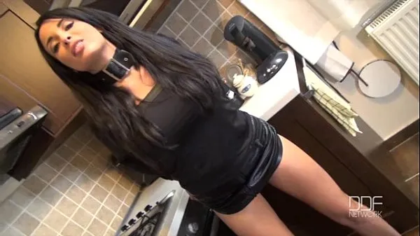 Bedste Sex Goddess Anissa Kate gives an Incredible POV blowjob seje videoer