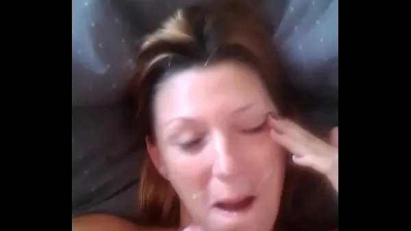 Melhores vídeos She loves the feeling cum her face legais