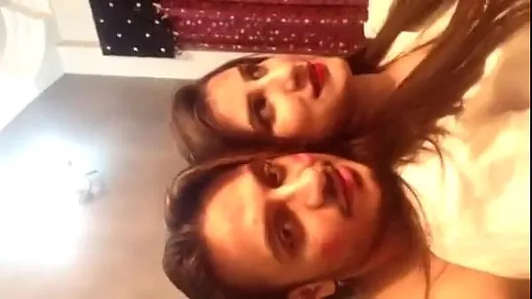सर्वश्रेष्ठ azka damn rude nimbuzz girl doing flirt with her husbands friend शांत वीडियो