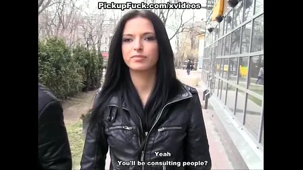 Najboljši Public fuck with a hot chick kul videoposnetki