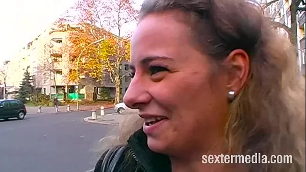Beste Women on Germany's streets coole video's