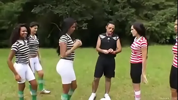 Beste Football team shemales gangbang quy coole video's