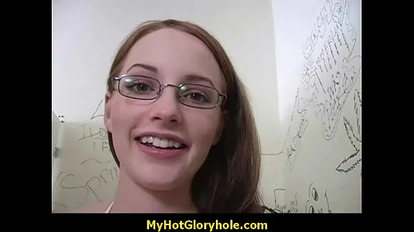 Najboljši Horny girl sucking her first big white cock anonymously 29 kul videoposnetki