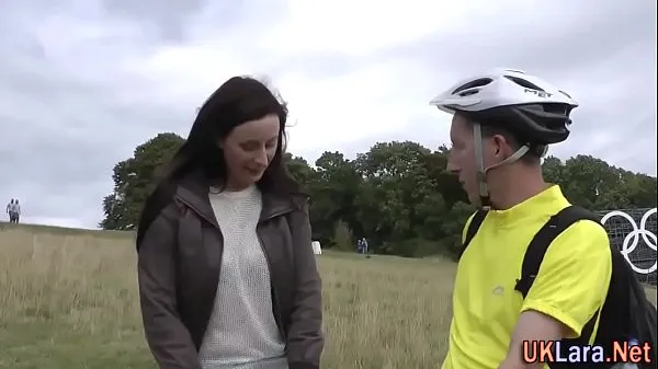 أفضل Mature brit cum cyclist مقاطع فيديو رائعة