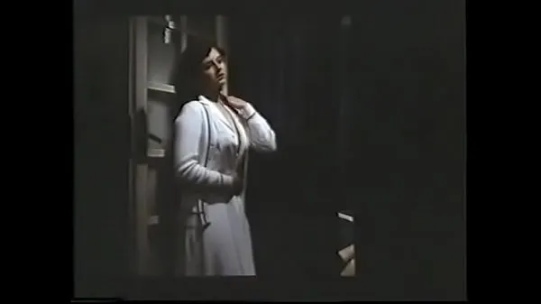 Najboljši ESTELA'S EROTIC VACATION (1978 kul videoposnetki