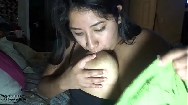Best Mom suckles,swallows,squirt her tit milk 20 cool Videos