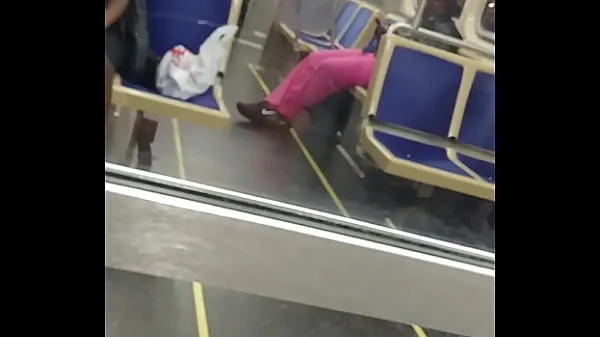 بہترین On the train عمدہ ویڈیوز