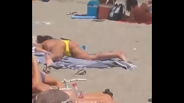 วิดีโอที่ดีที่สุดNEW SAFADA PLAYING SIRIRICA ON THE BEACHเจ๋ง