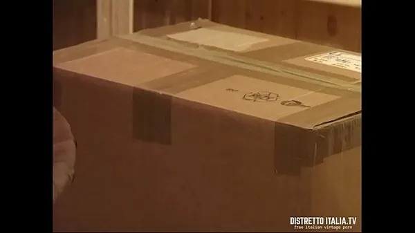 أفضل Home delivery with surprise slut package مقاطع فيديو رائعة