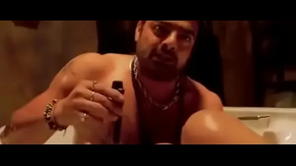 Parhaat Bollywoods Shobha Mudgal nude in bath with Desi Indian Boyfriend hienot videot