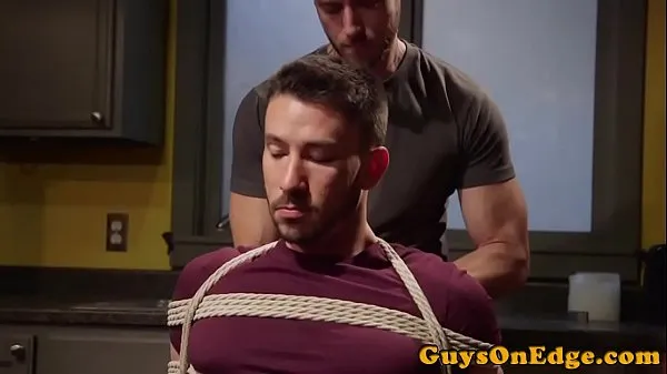 Nejlepší Cumcontrolled bound gay gets a handjob by dom skvělá videa