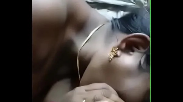 Najboljši Tamil aunty sucking my dick kul videoposnetki