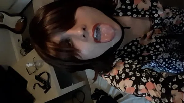 วิดีโอที่ดีที่สุดSissy Emma S self facialเจ๋ง