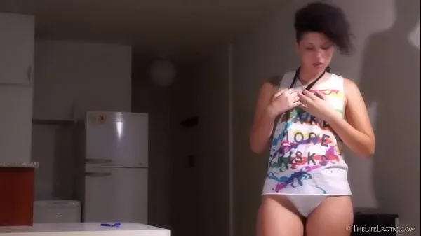 Best Brunette Gwen H Toying Her Pussy kule videoer