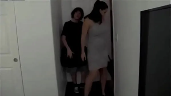 วิดีโอที่ดีที่สุดMovie with subtitles The step son and his mother in the hotelเจ๋ง