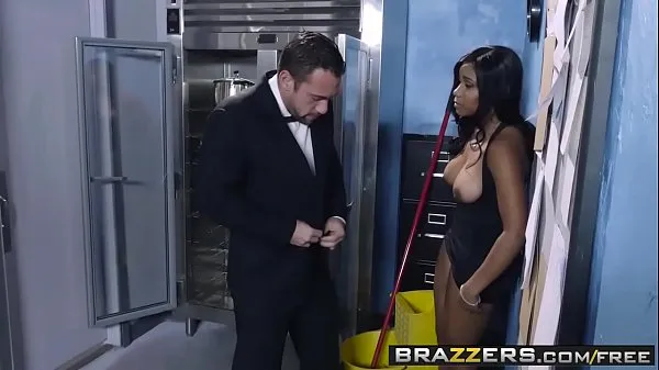 Best Brazzers - (Jenna J Foxx, Johnny Castle) - A Tip For The Waitress cool Videos