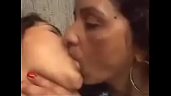 最高のBeso kissingクールなビデオ
