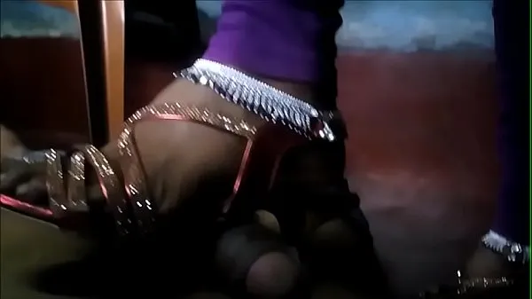 최고의 Indian Bhabhi Trampling dick in high heels and Anklets 멋진 비디오