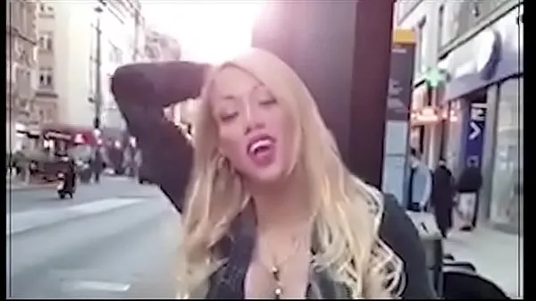 Best Nina blonde shemale in Ibiza kule videoer
