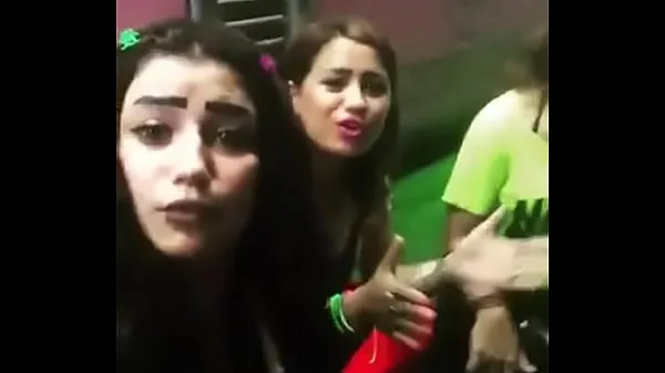 Parhaat 3 girls dancing with the sweetest dance and hot body hienot videot