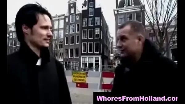 Video Amateur dude searches for in red light district keren terbaik