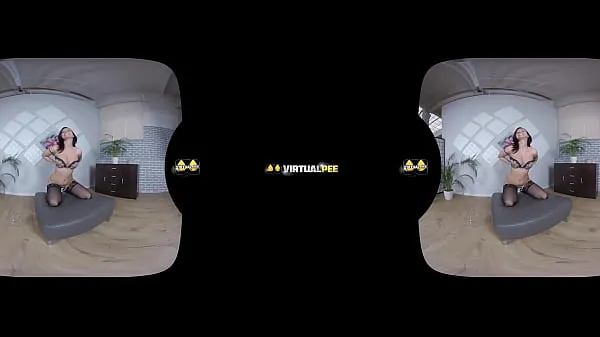 Video Virtualpee - Pissing In Stockings - VR Porn keren terbaik
