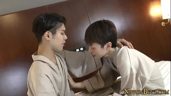 Parhaat Gay twink sucked by asian hienot videot