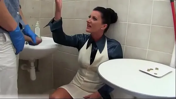 सर्वश्रेष्ठ Glamorous pee babe cocksucking in bathroom part 3 शांत वीडियो