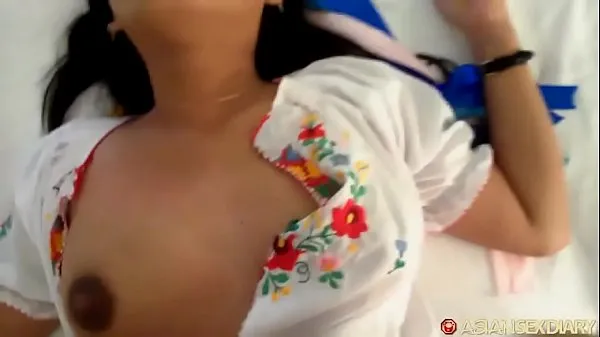 Bedste Asian mom with bald fat pussy and jiggly titties gets shirt ripped open to free the melons seje videoer
