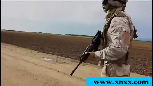 Video An American soldier an Arab girl, full video link in the description sejuk terbaik