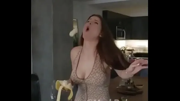 En iyi A ladyPressing her boobs in sex mood harika Videolar