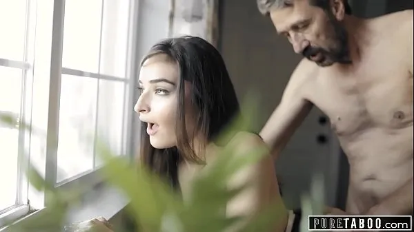 Bästa PURE TABOO Teen Emily Willis Gets Spanked & Creampied By Her Stepdad coola videor