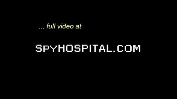 Nejlepší Sexy Cougar In Stockings Caught On Hospital CCTV Camera skvělá videa