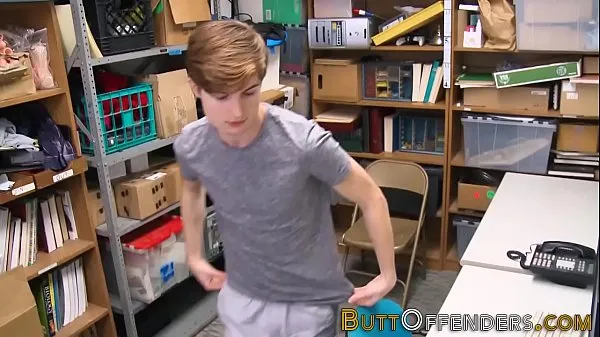 Video Teen shoplifter blows keren terbaik