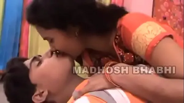 Bästa Mallu boy and girl enjoying sex and kissing coola videor