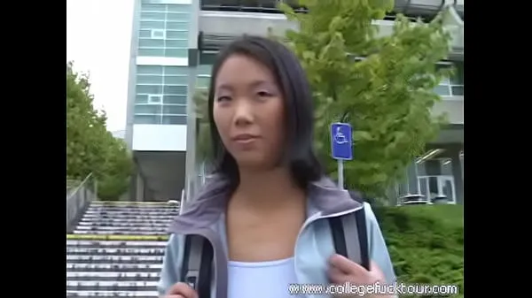 Najboljši Asian Girl Gets Fucked In A Car kul videoposnetki