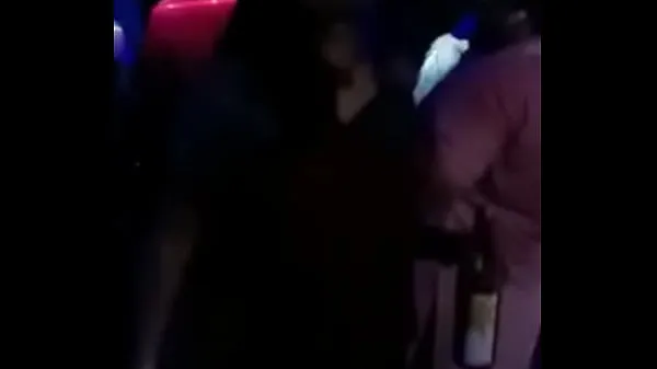 最佳Swathi naidu enjoying and dancing in pub latest part-3酷视频