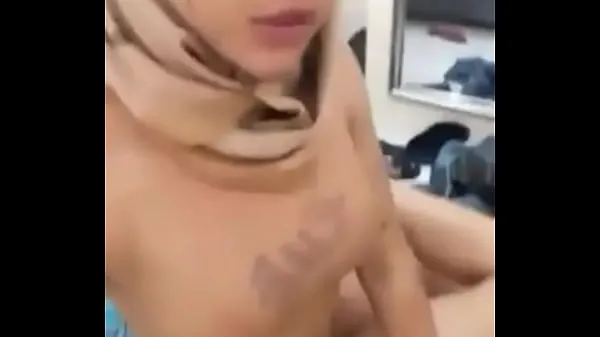 วิดีโอที่ดีที่สุดMuslim Indonesian Shemale get fucked by lucky guyเจ๋ง