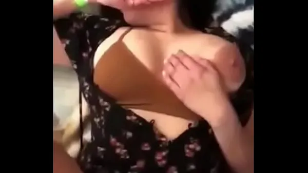 Nejlepší teen girl get fucked hard by her boyfriend and screams from pleasure skvělá videa