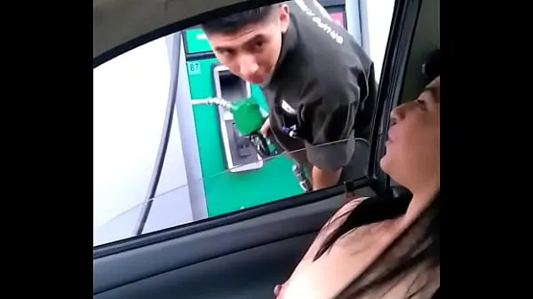 최고의 Loading gasoline Alexxxa Milf whore with her tits from outside 멋진 비디오