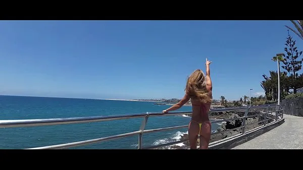 최고의 TRAVEL SHOW ASS DRIVER - Walk along the beaches of Gran Canaria with Sasha Bikeeva in a micro-bikini. From San Agustin to Maspalomas 멋진 비디오