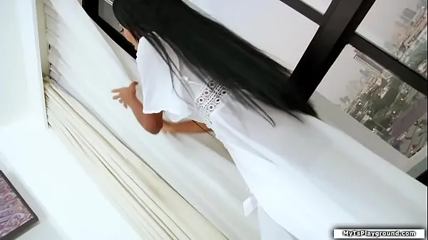 Video hay nhất Busty asian Tgirl Natty A is on the bed making her shecock hard and after that,she bends over and stretches her tight butt hole.A few moments,she slowly strokes her shecock and she stands up and masturbates it until she cums thú vị