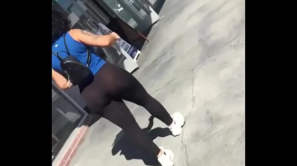 أفضل Big booty Latina in see-thru leggings part 1 مقاطع فيديو رائعة