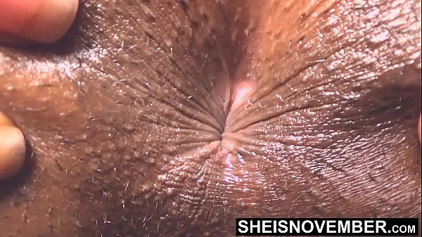 Najboljši The Above Point Of View Of My Cute Brown Ass Hole Closeup In Slow Motion While Poking Out My Shaved Pussy Lips Fetish, Horny Blonde Black Whore Sheisnovember Laying Prone On Her Dark Sofa Completely Naked Exposing Her Young Hips on Msnovember kul videoposnetki