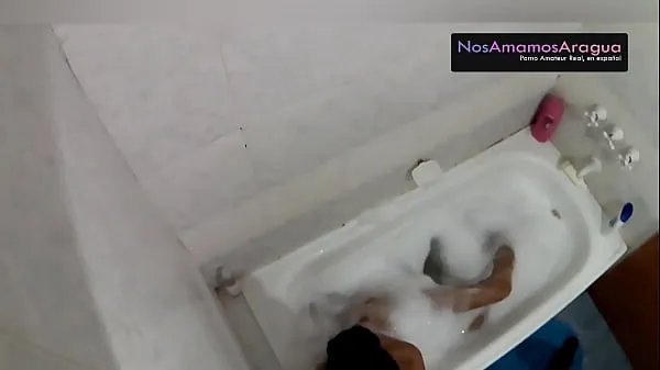 最佳Hidden Latina in the shower and makes a video for her cuckold husband酷视频