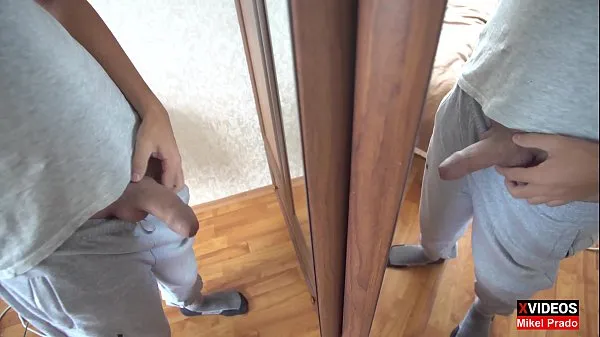 Bedste Amateur Young guy Mikel Prado showed dick in front of a mirror - Dick Evolution seje videoer