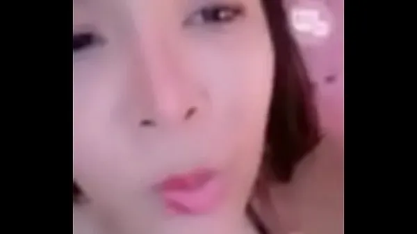 بہترین Secret group live, beautiful Thai girls teasing the fake dick in the pussy and moaning very loudly عمدہ ویڈیوز