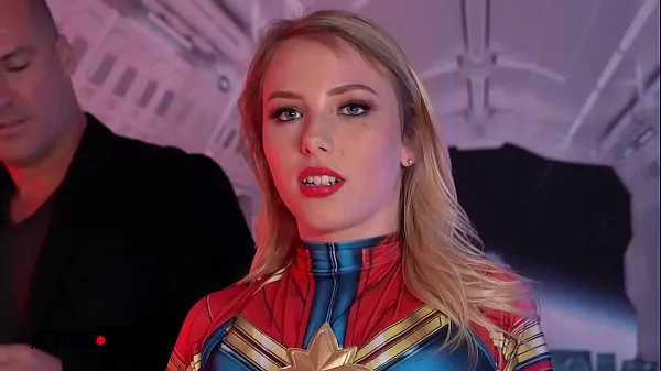 Najlepšie Amateur Boxxx - Dixie Lynn is a Teenage Captain Marvel skvelých videí